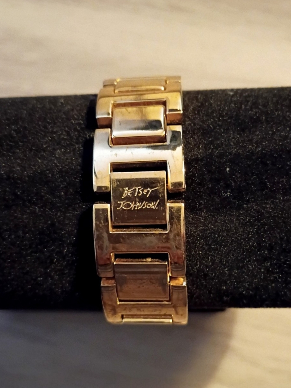 Betsey Johnson Royal Duck Watch - Picture 3 of 5